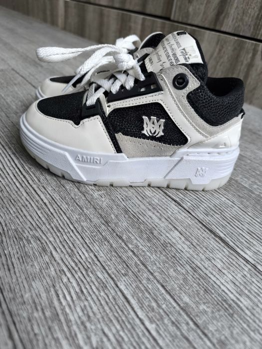 Adidași băiat,33 ,Noi