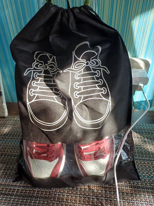 Кроссовки 41 размер,маломерки.