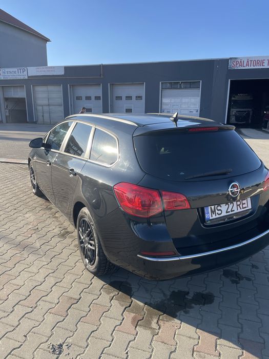 OPEL Astra 2013 — imagine 5