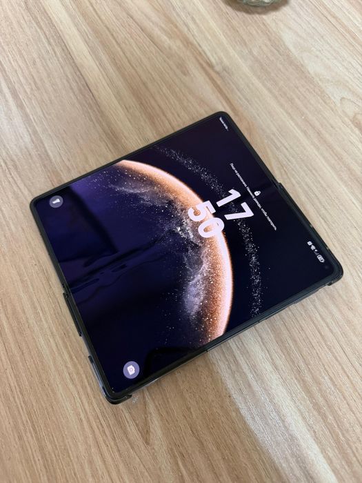 Huawei mate X 6  на 512 гб