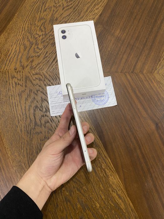 Iphone 11 white 64 gb