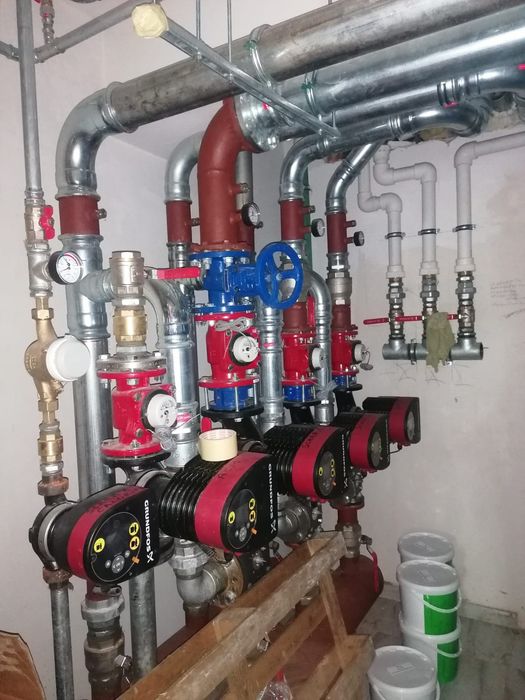 Instalator / instalații