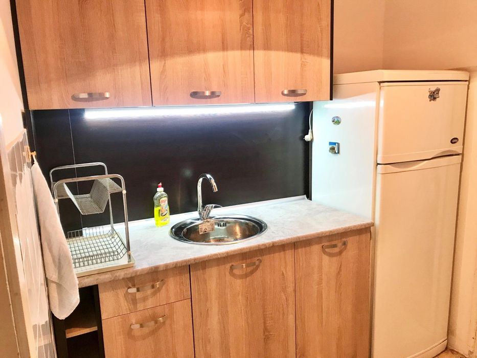 Дава се под наем Тристаен апартамент в София, Гоце Делчев - 106 кв.м за 718.08 € - Снимка #4