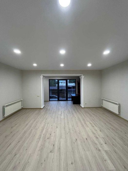 Продается помещение под офис (Дархан, Akay city)