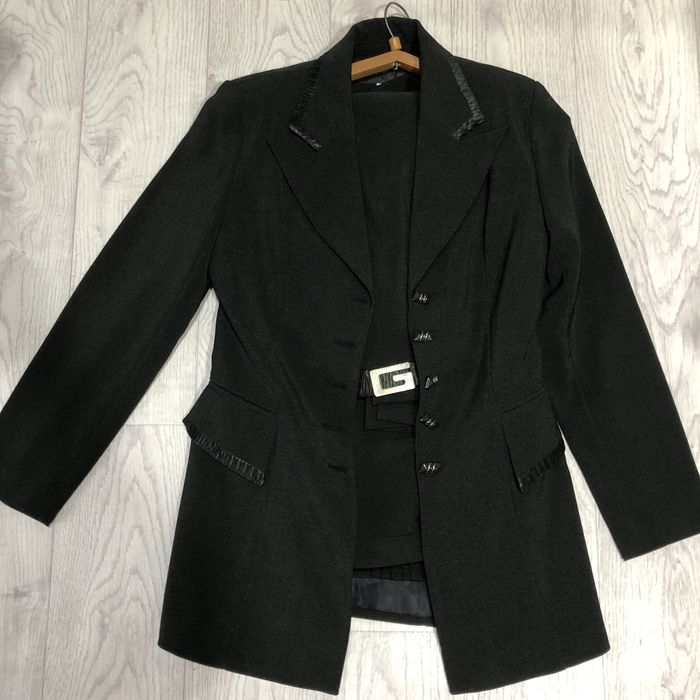 Разгрузка гардероба