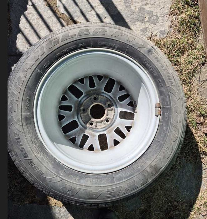 Джанта с гума 50.8-17x7.5J 235/65R17 за JEEP GRAND CHEROKEE WJ