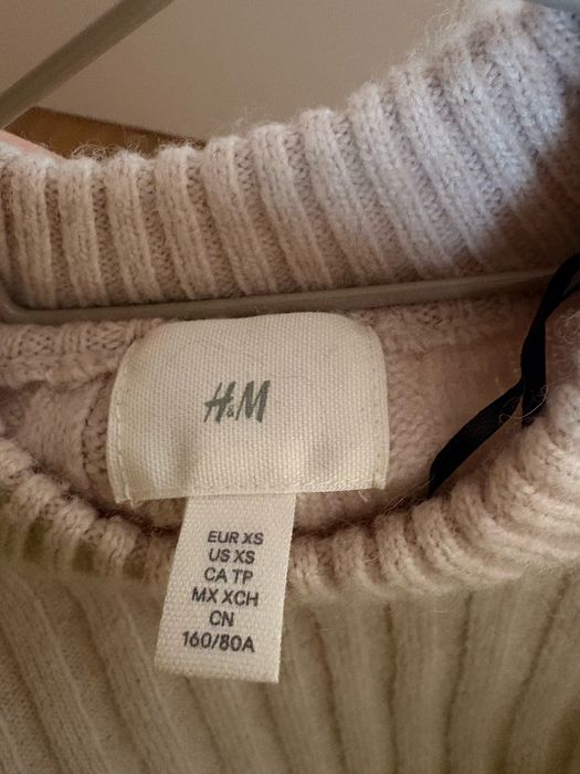 Pulover tricotat,bej