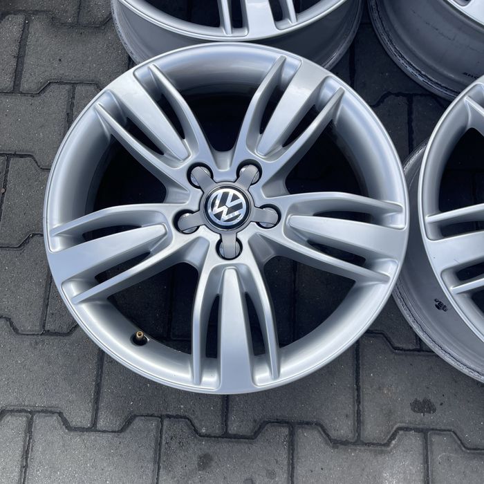 Jante aliaj VW Golf Passat Tiguan octavia leon pe 17 5x112