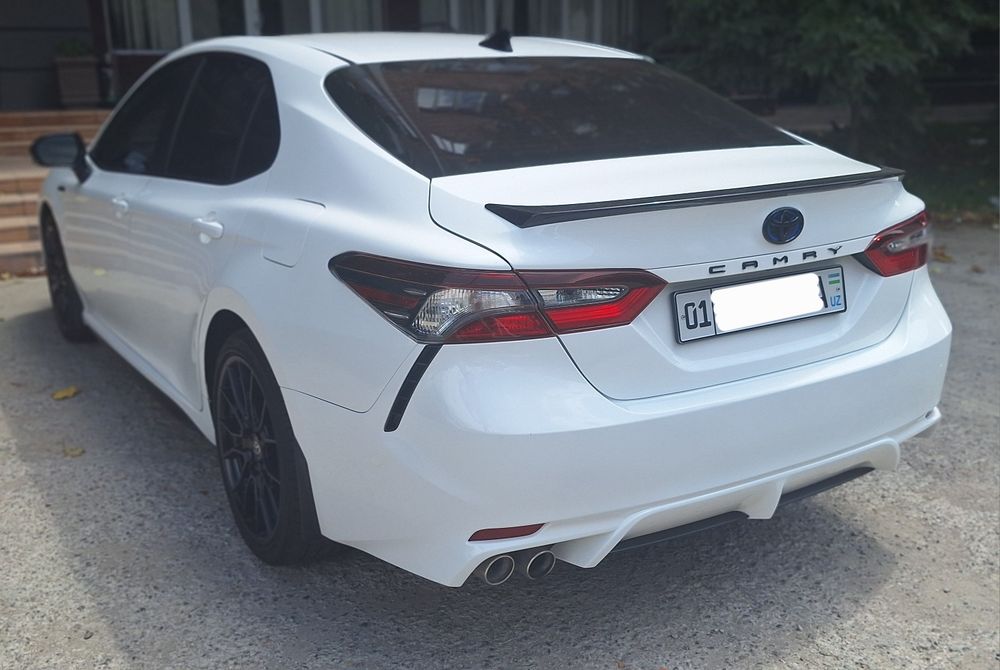 Toyota Camry Nightshade Edition 2023 (Hybrid)