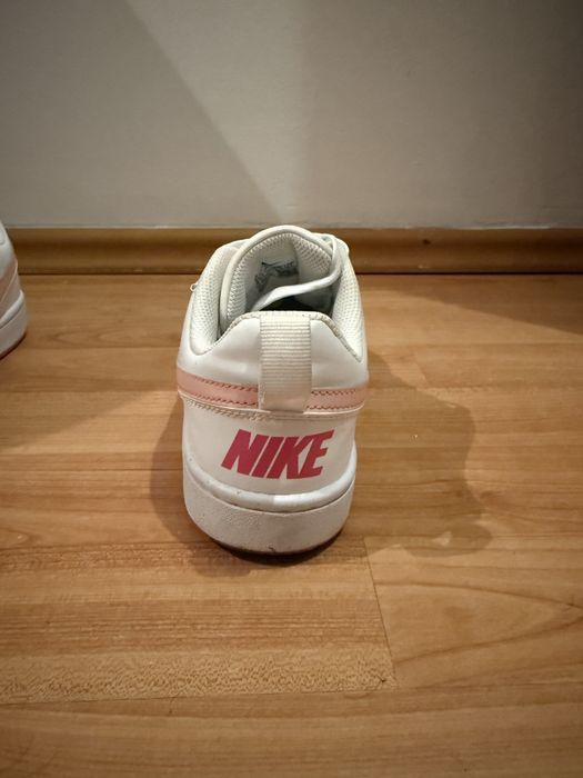 Adidasi Nike Court Borough Low 2 37.5