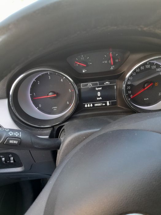 Vând Opel Astra k sports tourer