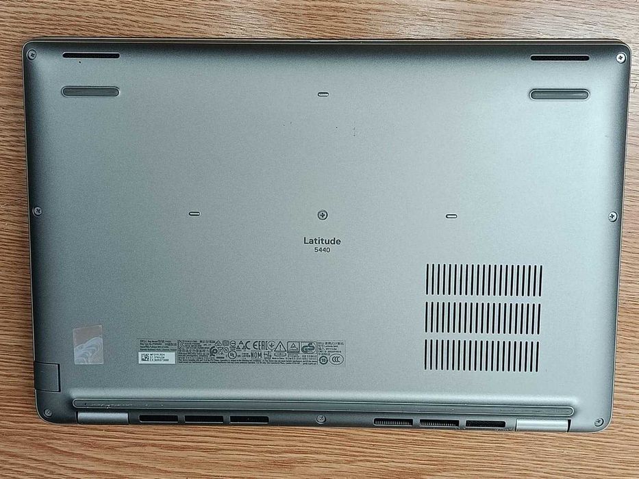 Dell Latitude 5440 i5-1350P 16GB 512GB SSD FHD – Garanție 24 Luni