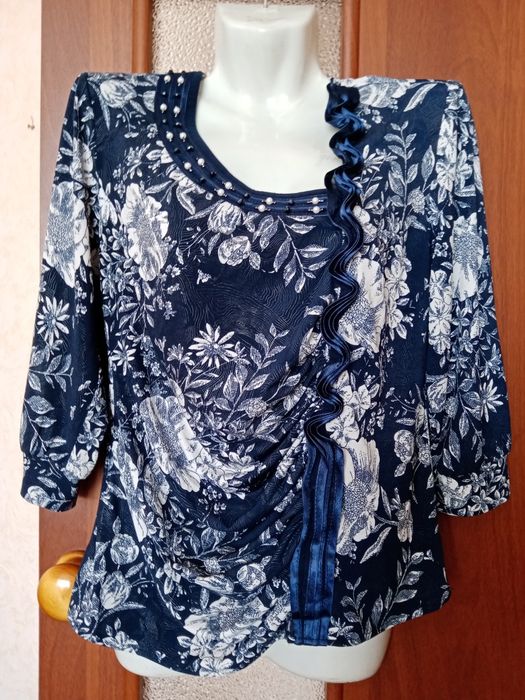 Женские кофточки. 46.