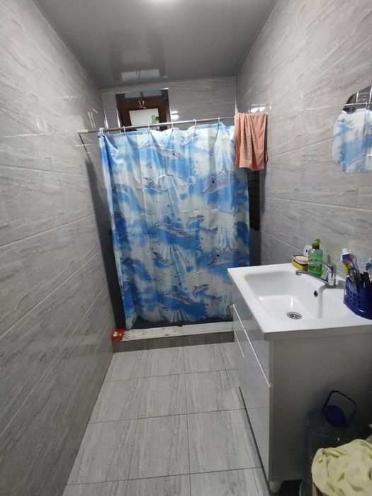 Uy sotiladi  srochna