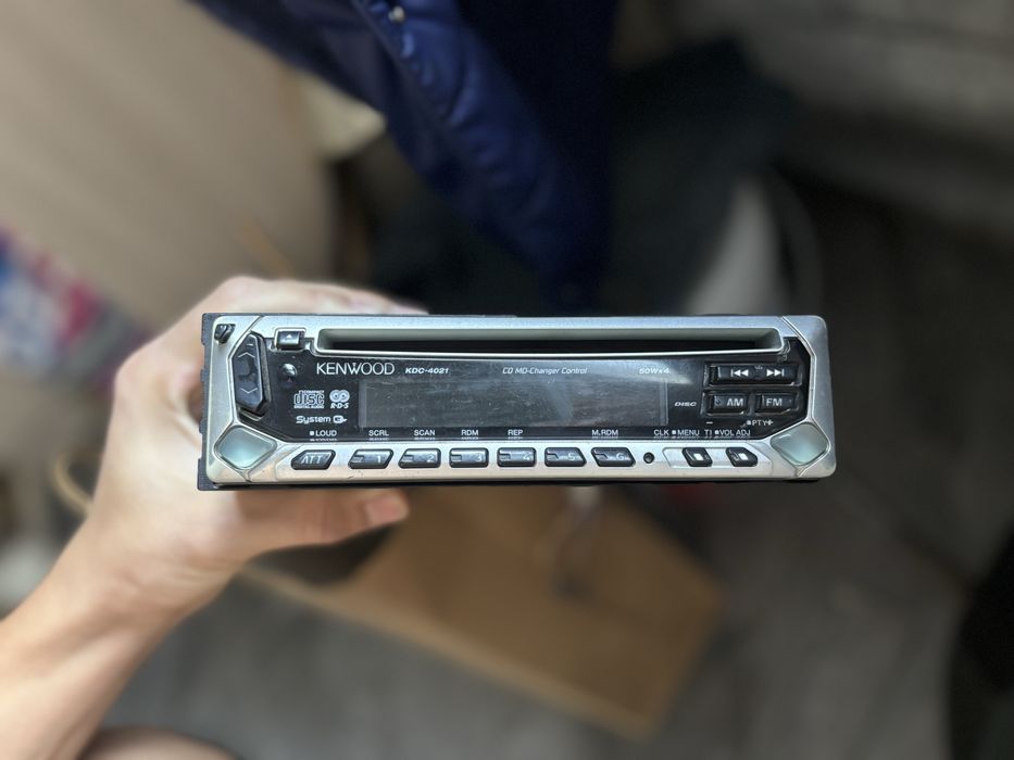 Продам Kenwood KDC-4021