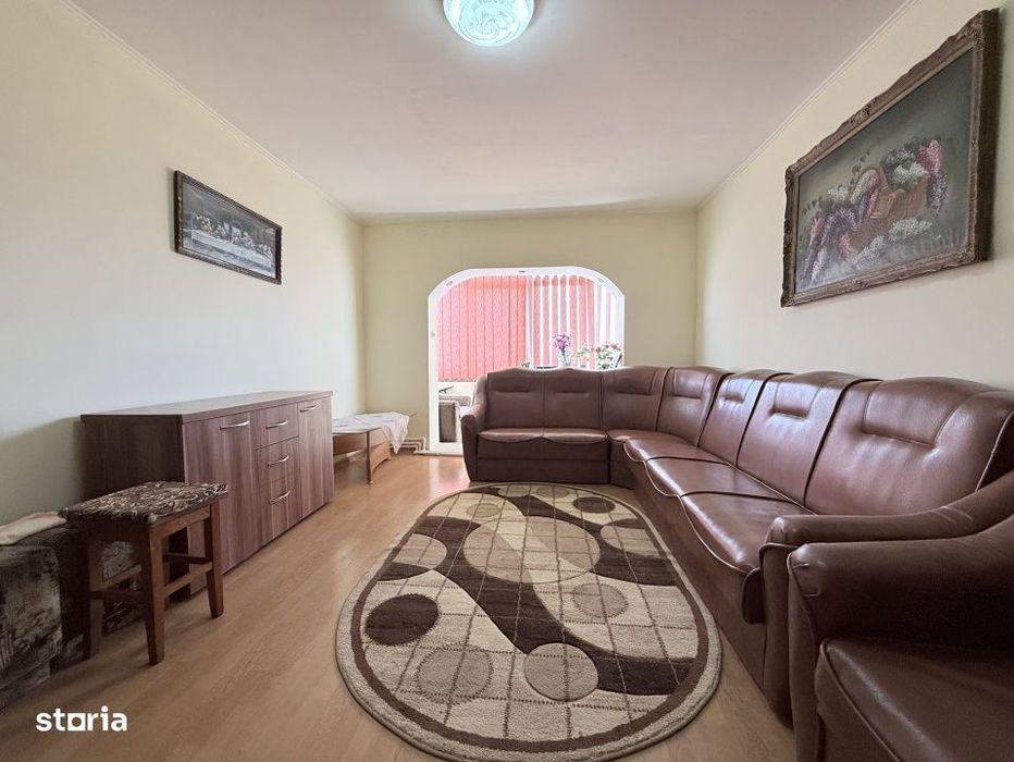 Apartament cu 3 camere de inchiriat – Zona Anda