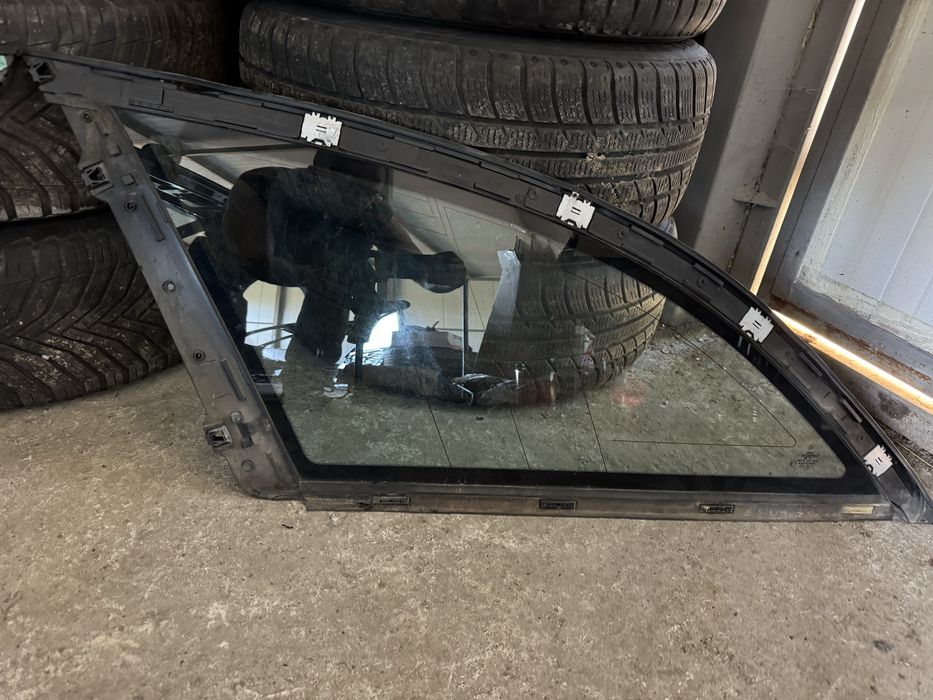 Заден прозорец ляв и десен за Mercedes Е класа W211 комби S211