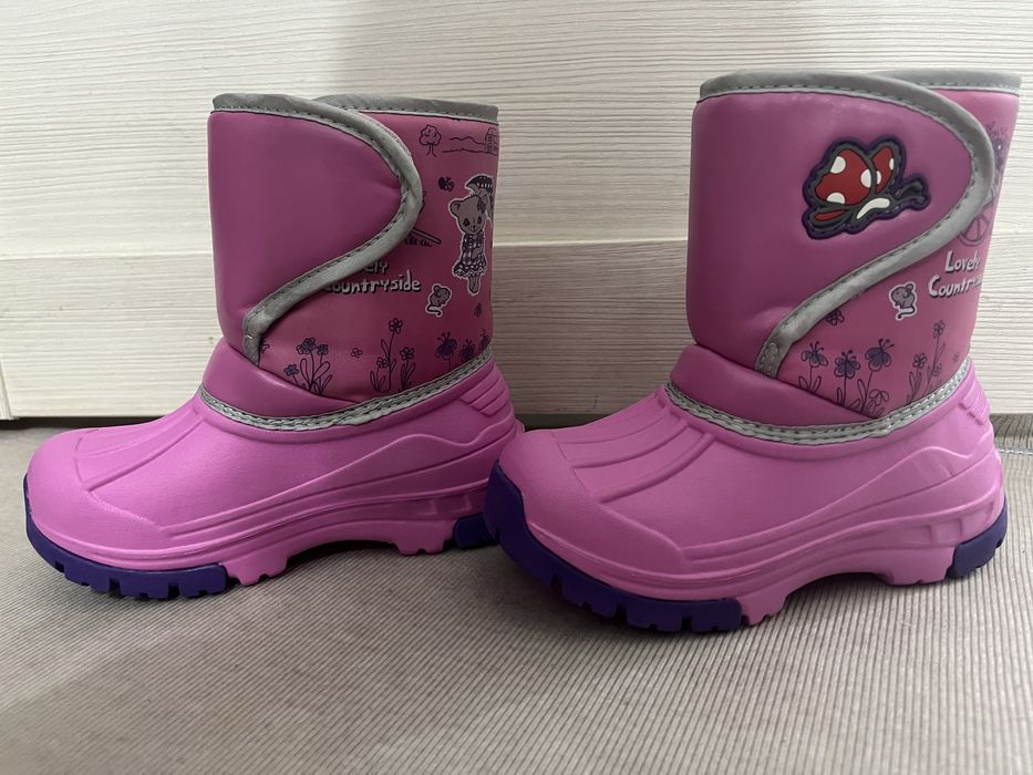 Продам обувь для девочки