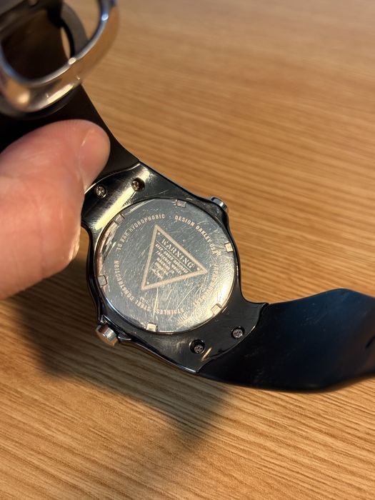 Ceas Oakley Crush 2.0 Silver Buldog