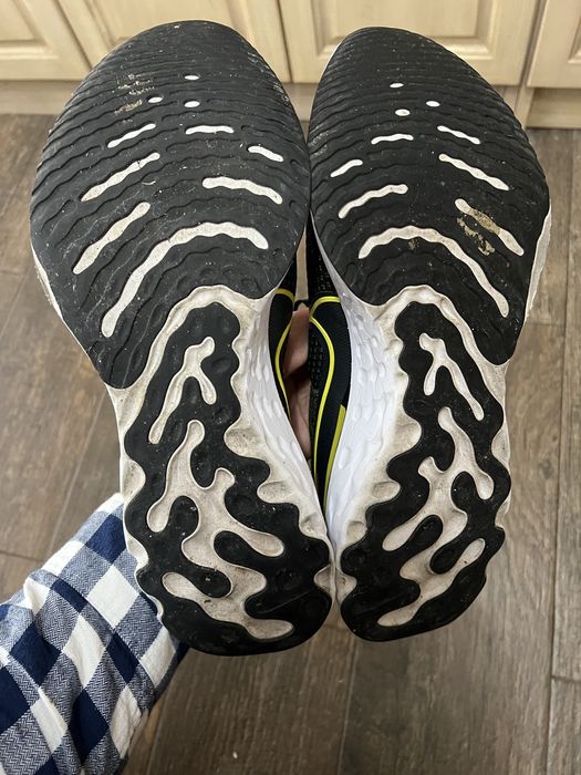 Маратонки Nike React 46,5