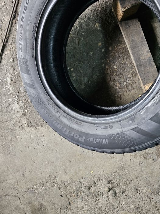 4 anvelope iarna 215 65 16C Kumho