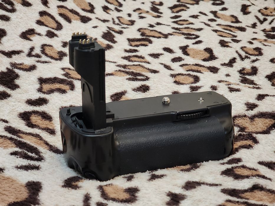 Батарейная ручка для Canon 5d ii