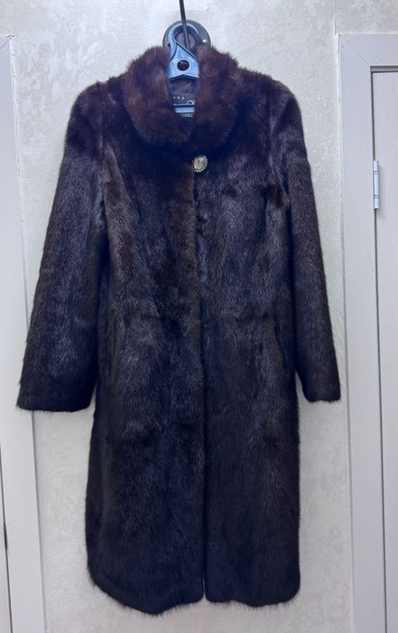 Продам норковую шубу