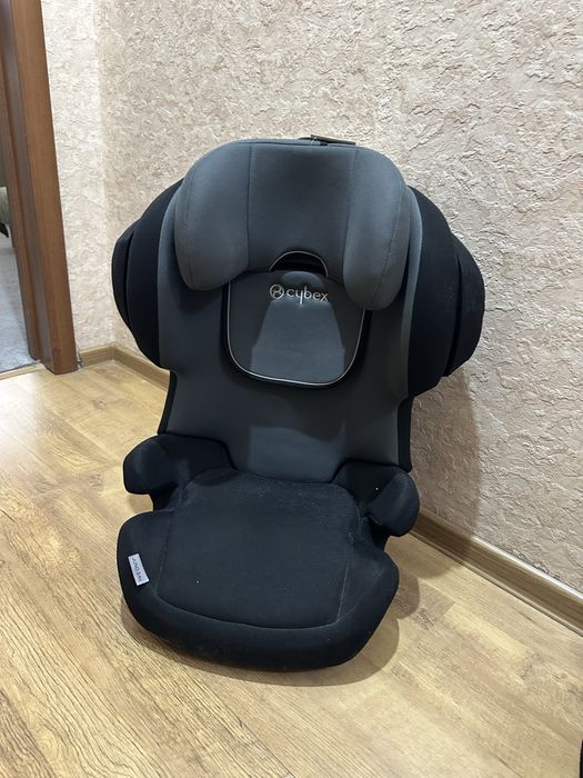 Автокресло Cybex Juno 2fix
