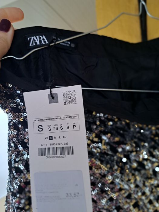 НОВИ Къси панталонки с пайети ZARA