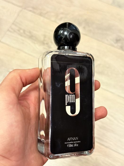 Продам духи 9pm.