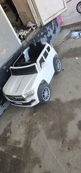 Детская машинка...