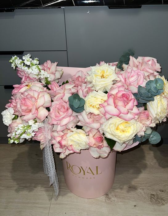 Огромный букет свежий