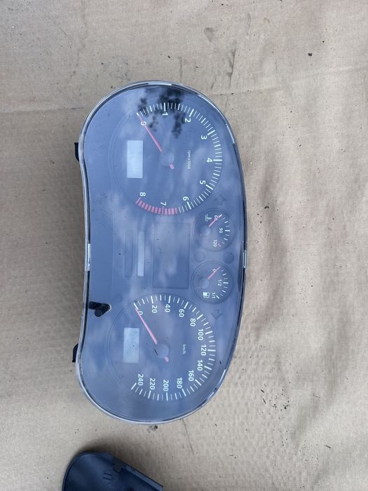 Километраж/Табло Сеат леон М1 2005Година