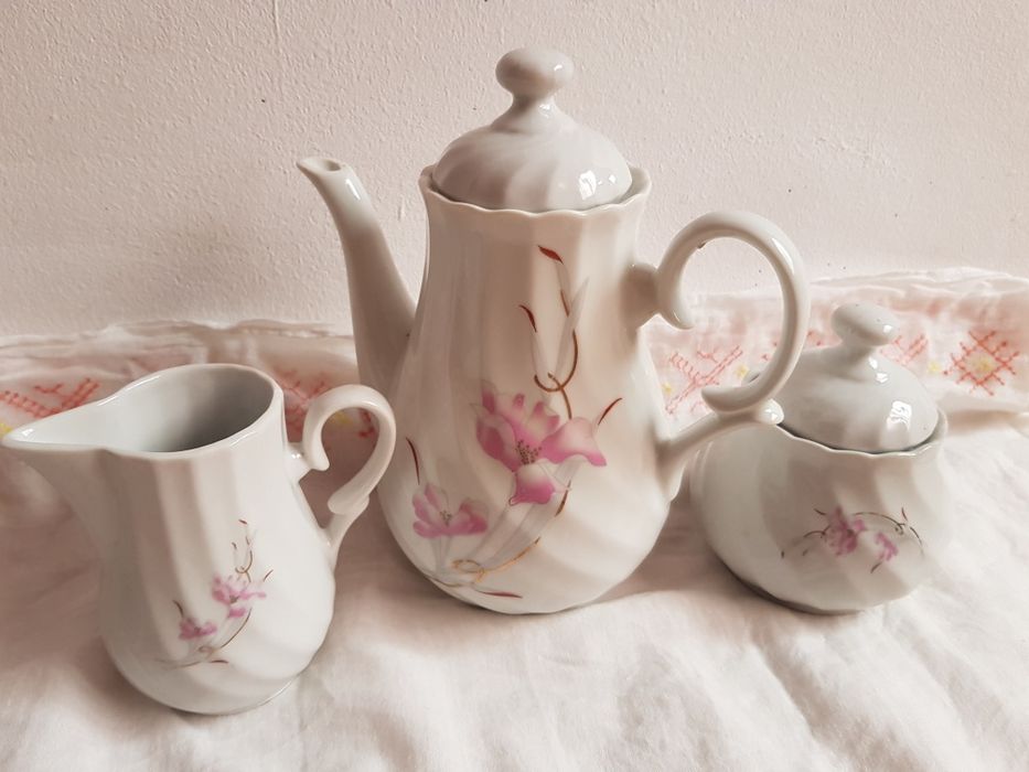 Антикварни предмети, посуда