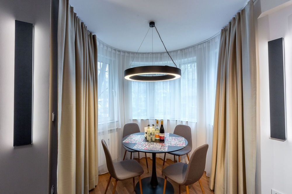 Дава се под наем Двустаен апартамент в София, Медицинска академия - 56 кв.м за 1200 € - Снимка #1