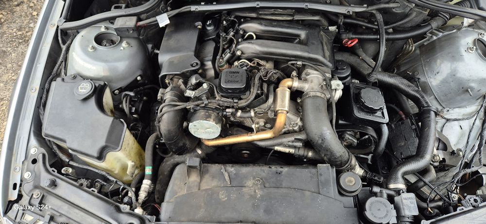 Dezmembram BMW 320D tip.204D4 150CP 2003