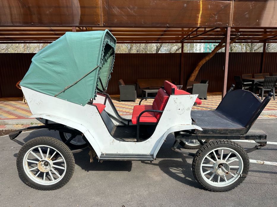 Повозка для лошади