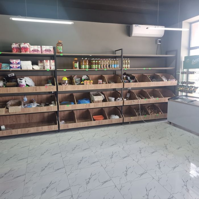 Dokon uchun stelaj polkalar