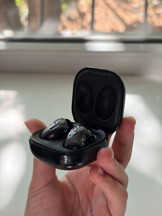 Samsung galaxy buds live