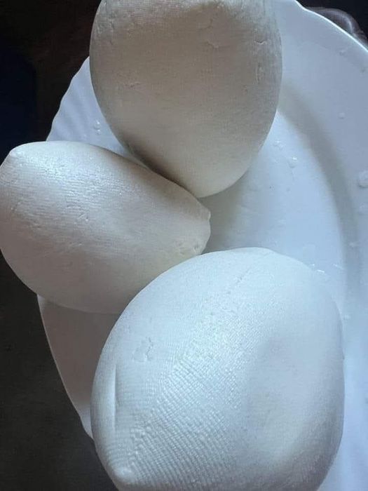 Brânza de vacă din propria fermă