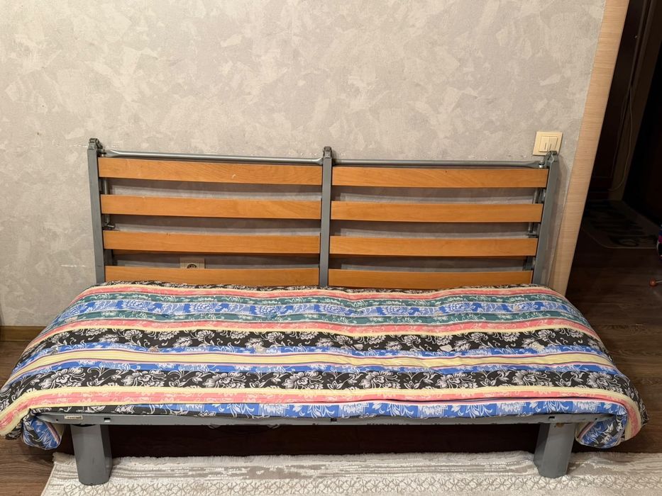 Складной диван с матрасом