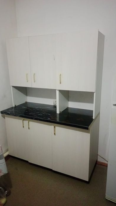 Продам кухонный шкаф