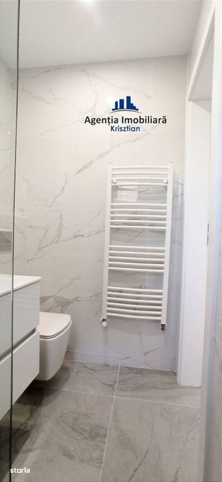 Apartament cu 3 camere de vânzare zona străzii Careiului