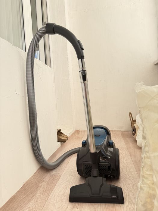 Продам пылесос Bosch