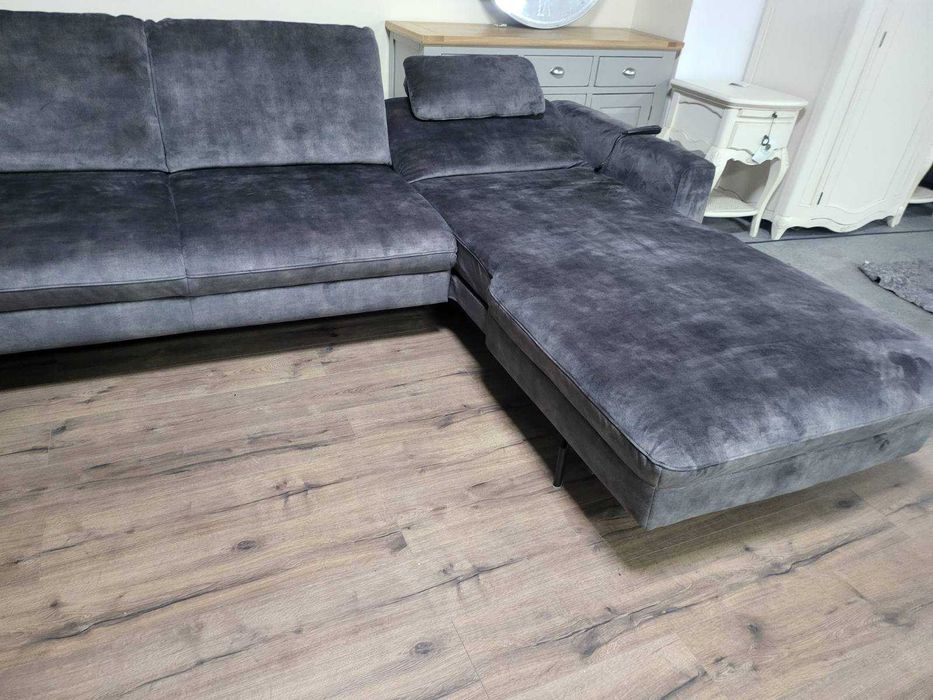 Голям сив П образен ъглов диван от плат с ел. лежанка "LS701521"