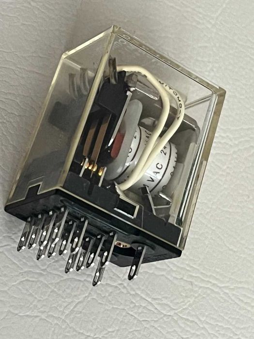 Releu Electromagnetic Omron LY2 VAC24 10Amperi