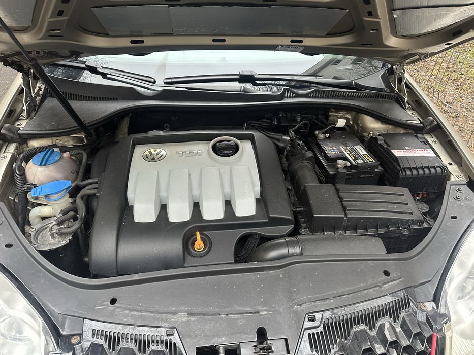 Vand volkswagen jetta 2009.