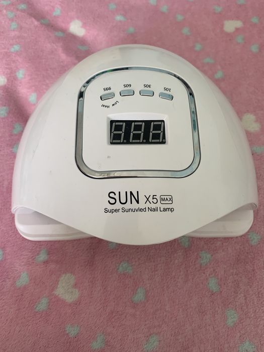 UV лампа +всичко необходимо за маникюр