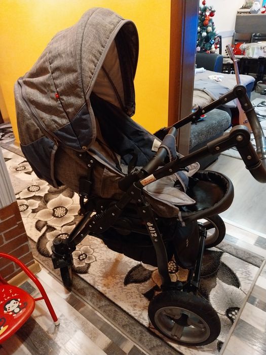 Комбинирана бебешка количка 380 лв