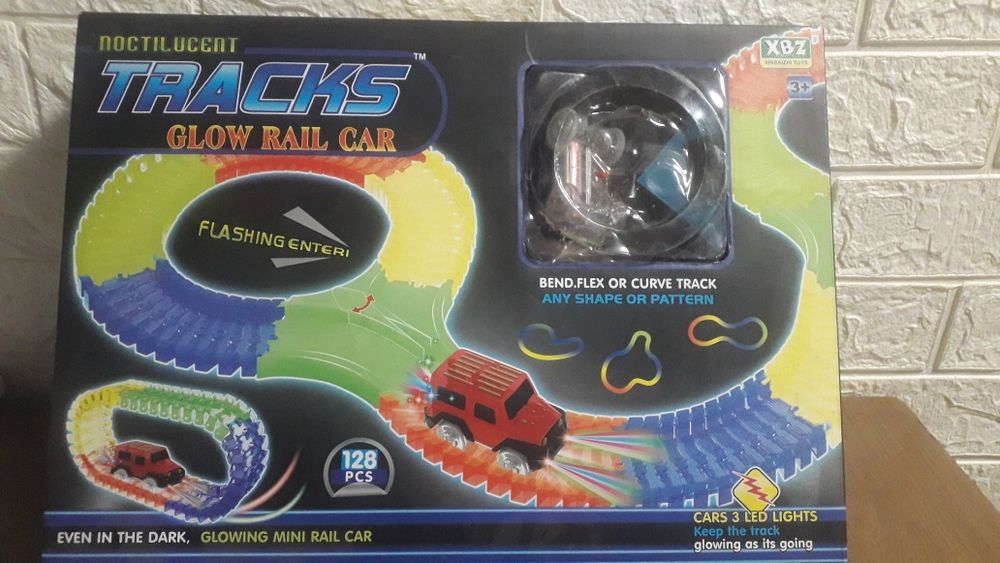 Продам дорогу с машинкой